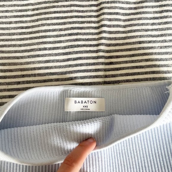 ✨ NWOT Light Blue Babaton Sculpt Knit Cropped Tube Top | Aritzia - Picture 3 of 4